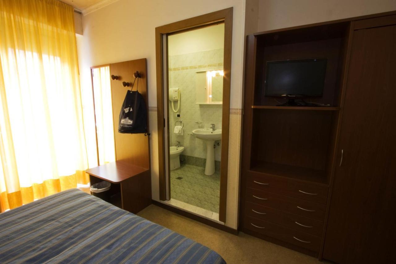 Hotel Solarium San Benedetto del Tronto Exterior foto